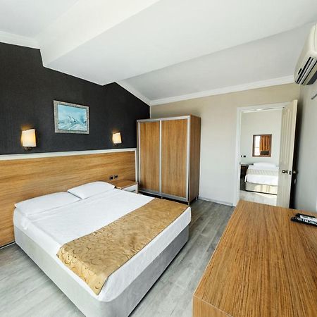 Hotel Afytos Oeren Park Mtk Exterior foto