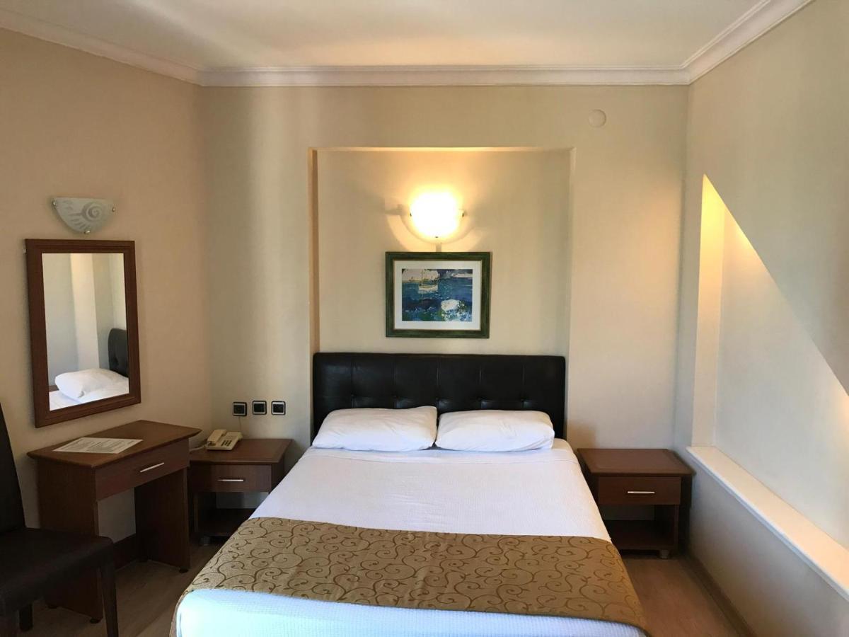 Hotel Afytos Oeren Park Mtk Exterior foto