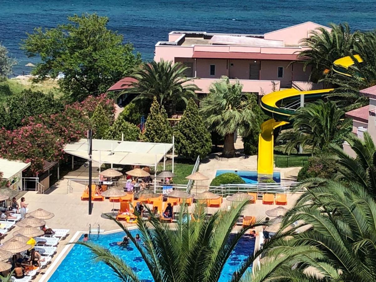 Hotel Afytos Oeren Park Mtk Exterior foto