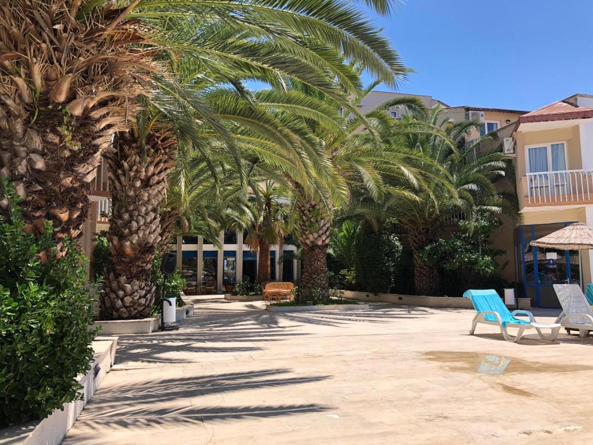 Hotel Afytos Oeren Park Mtk Exterior foto