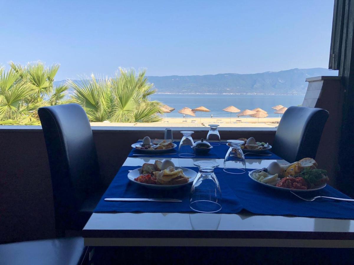 Hotel Afytos Oeren Park Mtk Exterior foto