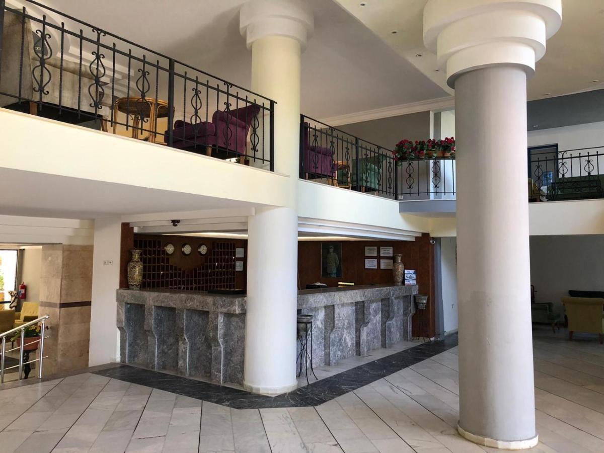 Hotel Afytos Oeren Park Mtk Exterior foto
