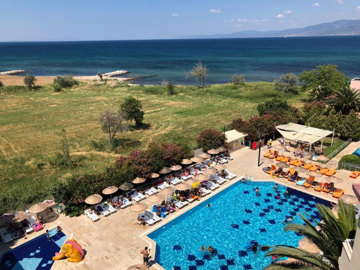 Hotel Afytos Oeren Park Mtk Exterior foto