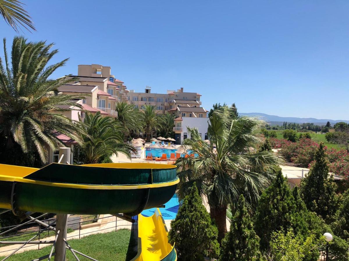 Hotel Afytos Oeren Park Mtk Exterior foto
